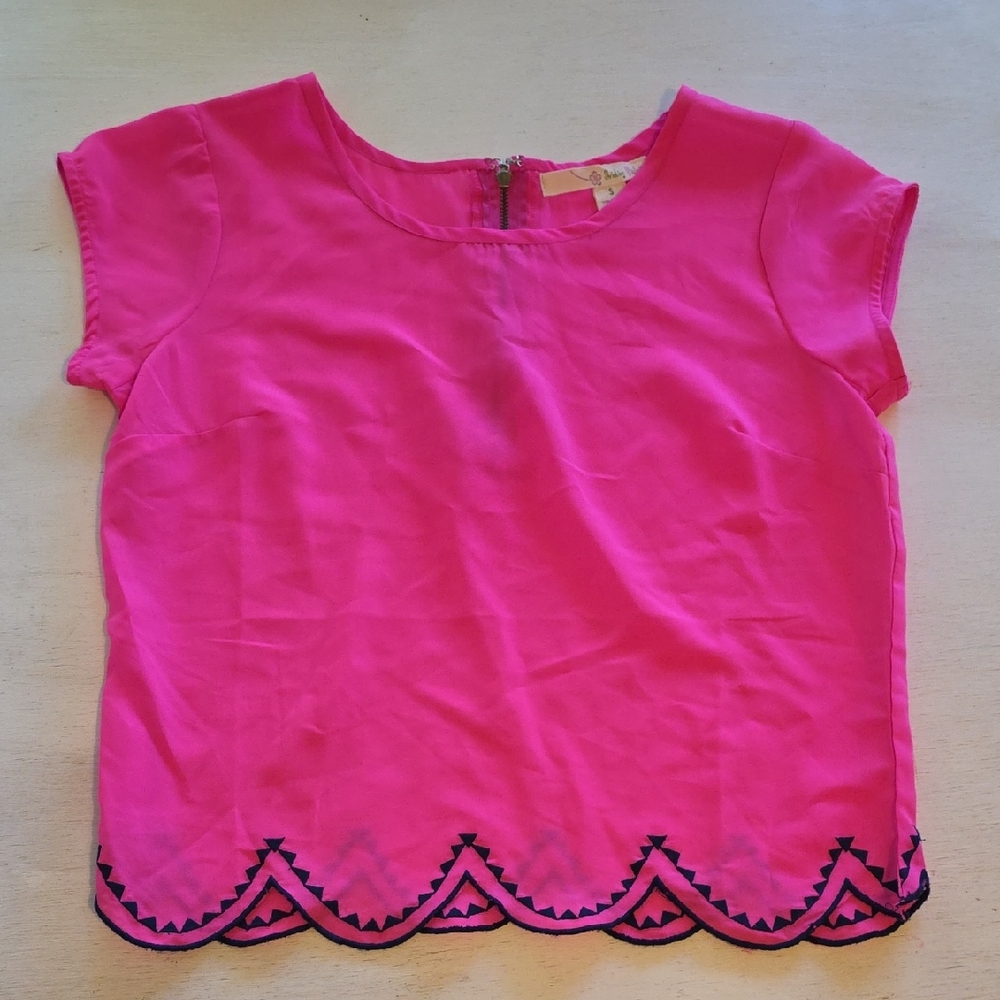 Shrinking Violet Fuchsia Top‎